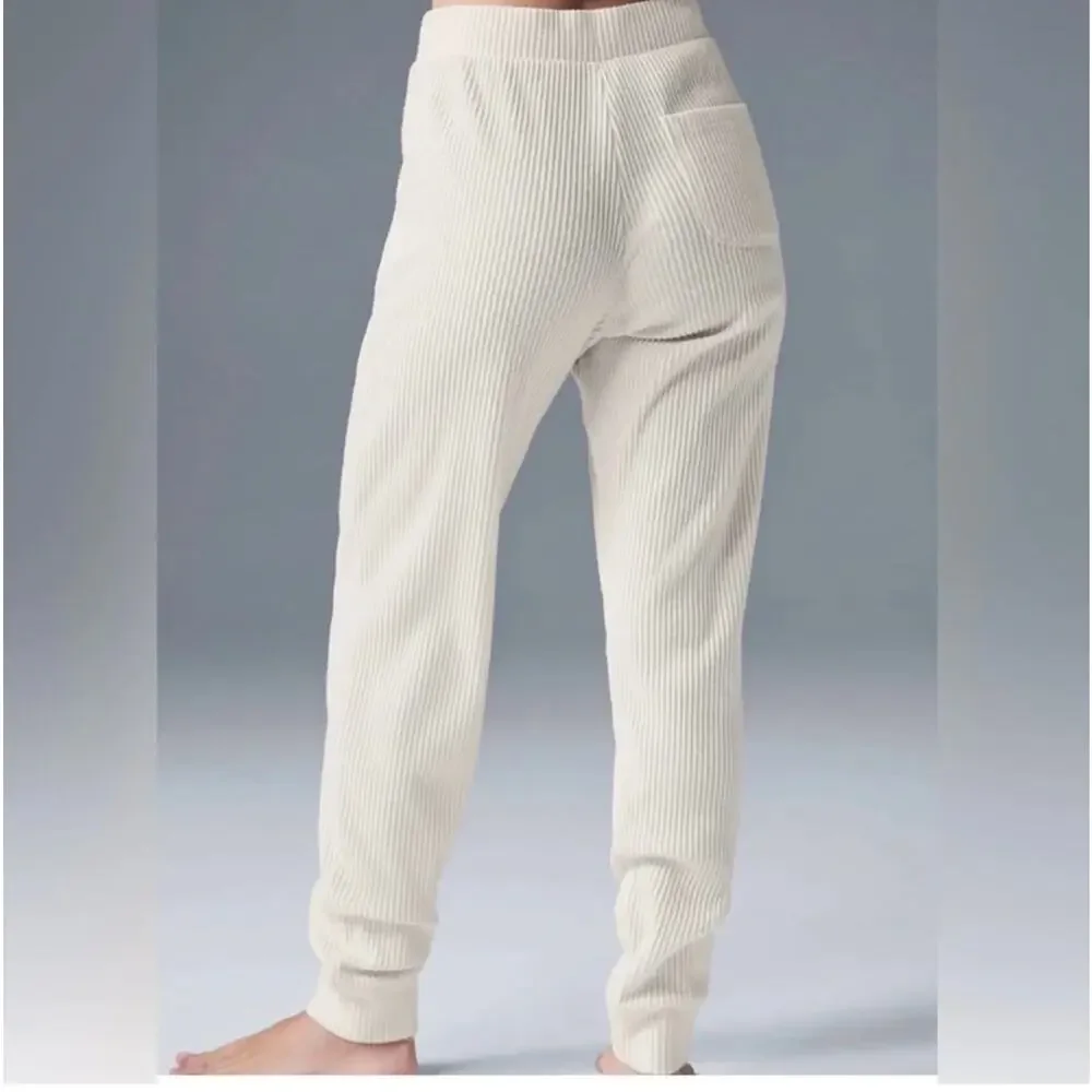 Alo Yoga Muse Sweatpants Ivory Ribbed Knit Women's S